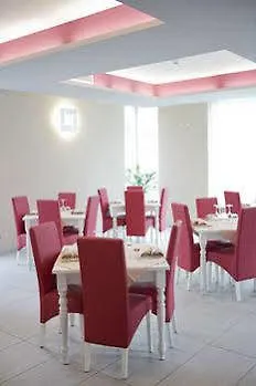 Cristal Resort & Spa מלון קוליו