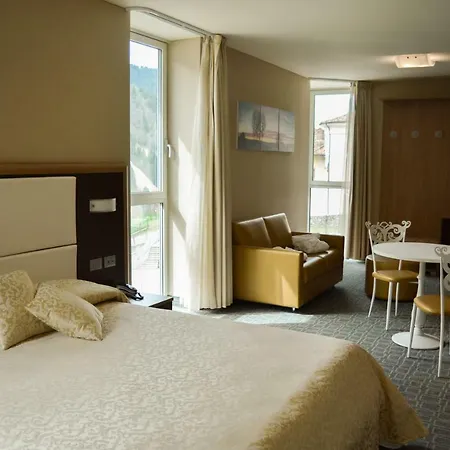 Cristal Resort & Spa Hotell 3*
